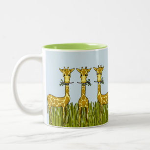 Giraffen in der Gras-Tasse Zweifarbige Tasse
