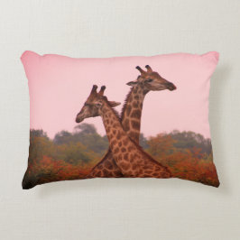 Giraffen mit rosa Himmel Dekokissen