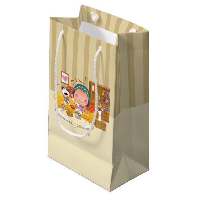 Girl and Dog Gift Bag Kleine Geschenktüte (Vorderseite Schrägansicht)