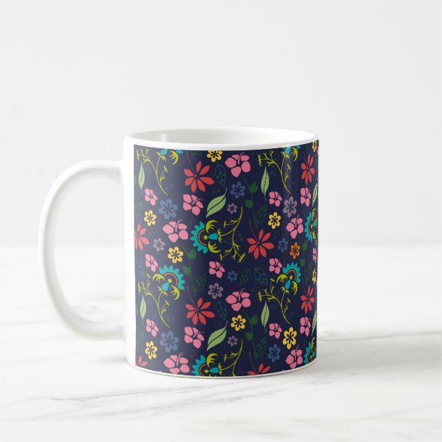 Girl Bohemische Blume Navy Blue und Pink Kaffeetasse (Links)