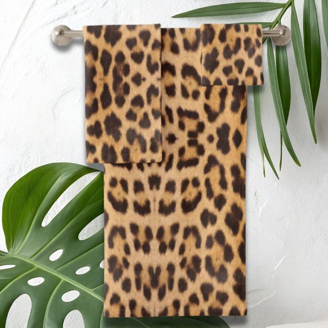 Girl-Chic-Wildsafari-Leopardendruck Badhandtuch Set (girly chic wild safari leopard print bath towel set)