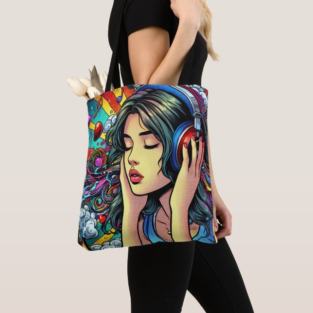 Girl Listing to Music on Headphones Psychedelic Tasche (Von Nahem)