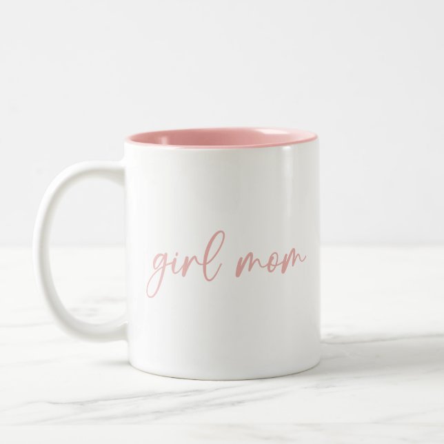 Girl Mama | Mama von Mädchen | Mama Geschenk Rosa  Zweifarbige Tasse (Links)