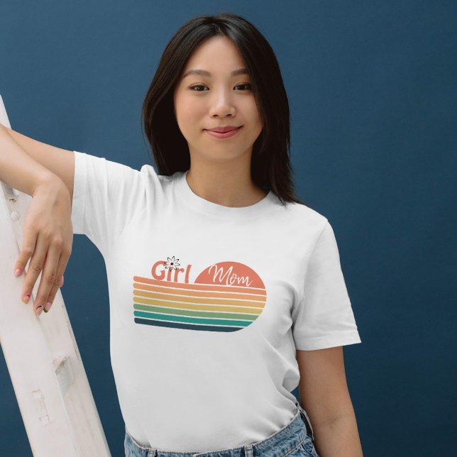 Girl Mama Retro Blume Sunset T-Shirt (Girl Mom Retro Tshirt Design)