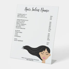 Girl mit Long Black Fflügler Haar Friseur Menü Sockelschild