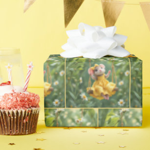 Girl Mouse auf Gartenschwung Geschenkpapier