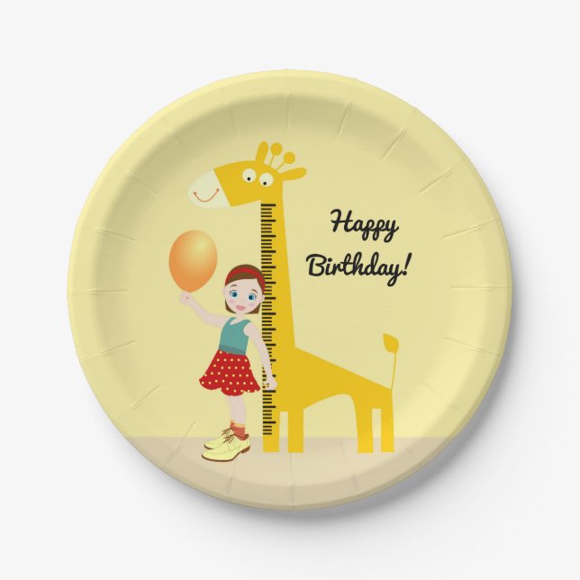 Girl near giraffe rulle Birthday Party Pappteller (Vorderseite)