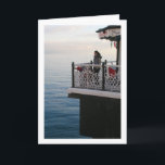 Girl on Pier, Beach Portrait Karte<br><div class="desc">Mädchen auf Pier,  Beach Portrait Grußkarte. Sie können dieses Produkt ganz einfach kostenlos anpassen,  wenn Sie Text hinzufügen oder die Farbe des Hintergrunds ändern möchten.</div>