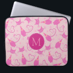 Girl Pink Sleek Cat Pattern Monogramm Laptopschutzhülle<br><div class="desc">Girly rosa Katzenmuster mit optionalem Monogramm.</div>