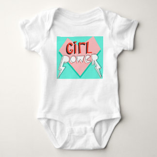 Girl-Power: Niedlicher grafischer Slogan Baby Strampler