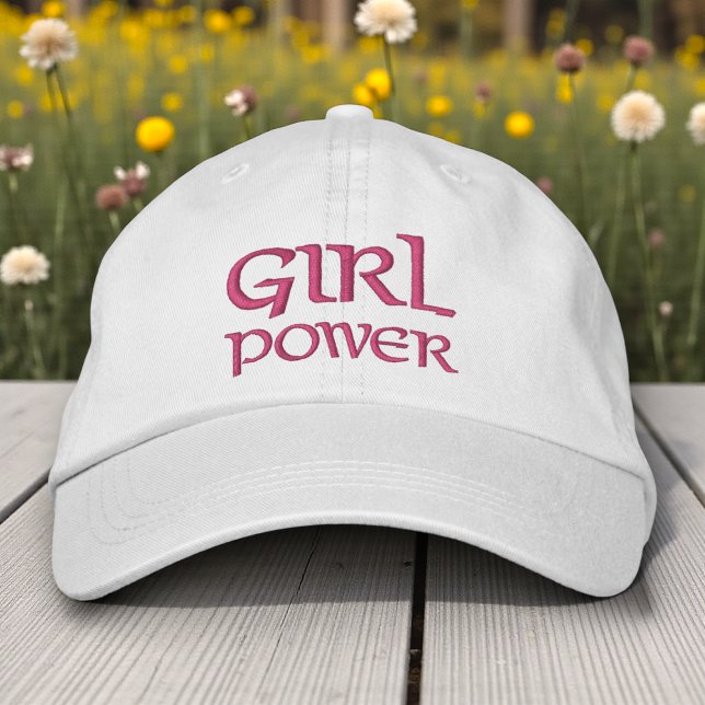 Girl Power Simple Modern Typografy Custom Bestickte Baseballkappe (Von Creator hochgeladen)