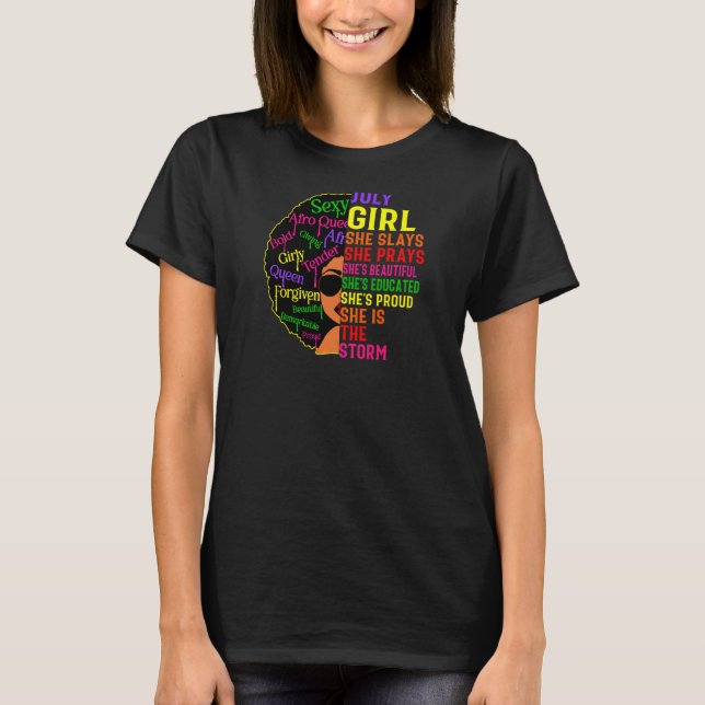 Girl She Slays & Prays Juli Geburtstag T-Shirt (Vorderseite)