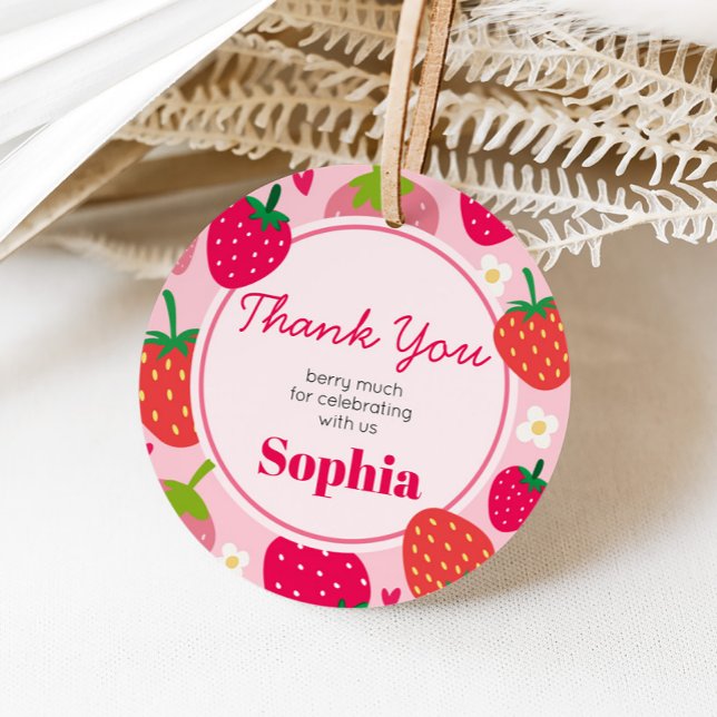 Girl Strawberry Berry Erster Geburtstag Geschenkanhänger (Strawberry Berry First Birthday Party Round Favor Tags)