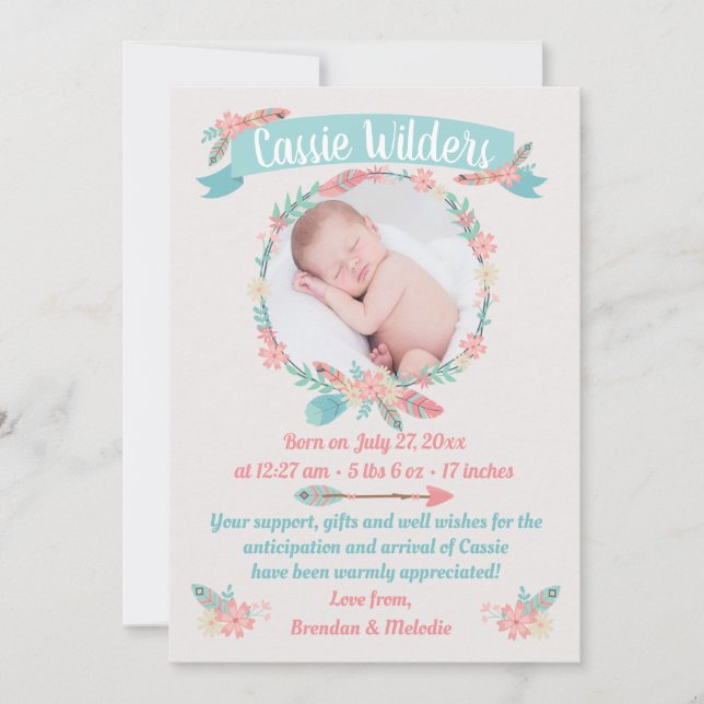Girls Foto Boho Feather Wreath Birth Ankündigung (Vorderseite)