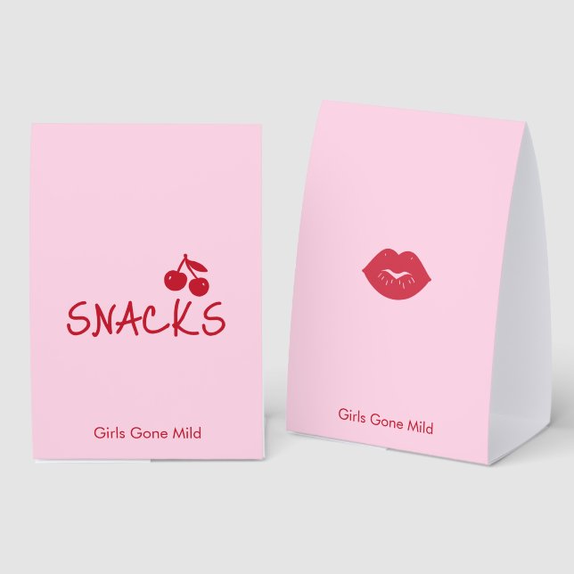 Girls Gone Mild Pink and Cherry Red Bachelorette   Tischaufsteller (Vorder-/Rückseite)