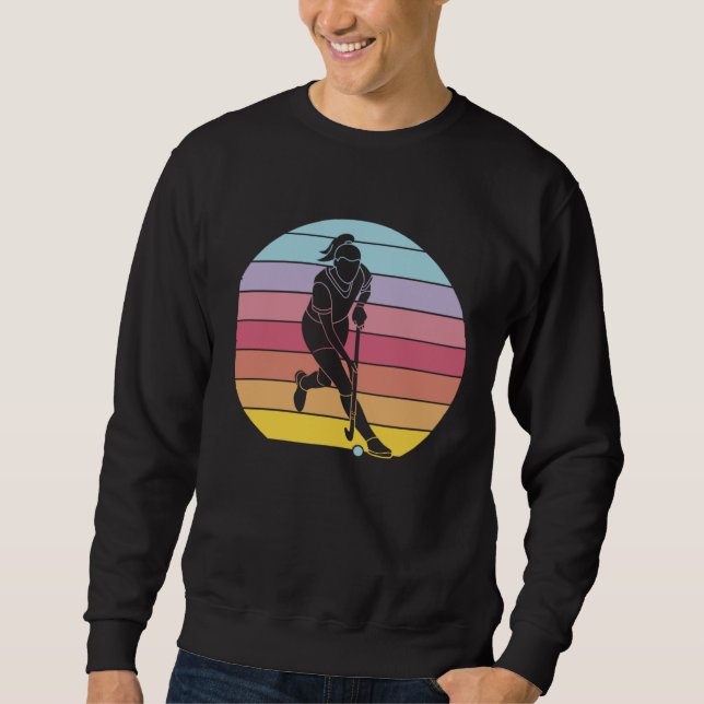 Girls Playing Hockey Rainbow Graphic Men Women Chi Sweatshirt (Vorderseite)