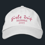 Girls Trip Moderne Script Typografie Personalisier Bestickte Baseballkappe<br><div class="desc">Girls Trip Modern Script Typografie Personalisiert Custom Sticked Baseball Cap bietet die einfache moderne bestickte Text "Girls Trip" mit Ihrem personalisierten Standort und Datum oder Jahr. Ideal für Ihre nächste Mädchenreise. Erstellt von Evco Studio www.zazzle.com/store/evcostudio</div>