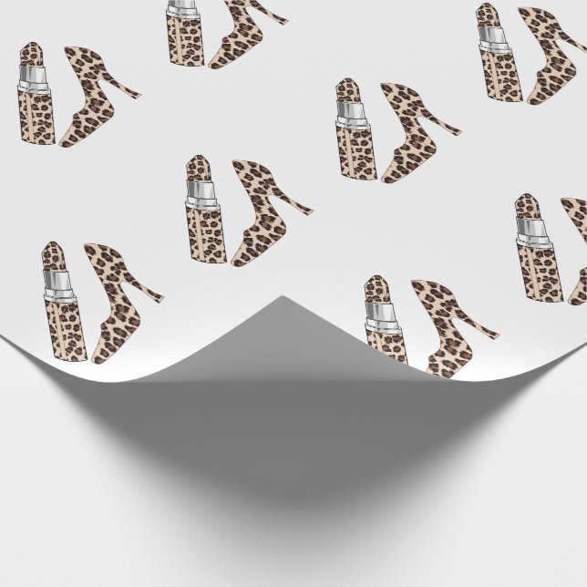 Girly Lippenstift- und Schuhleoparddruck Geschenkpapier (Ecke)