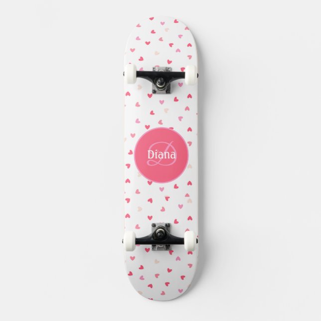 Girly Monogram niedliche Herzen mit Namen Skateboard (Vorderseite)