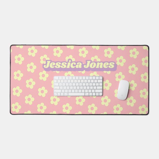 Girly Pastel Pink Niedlich Daisy Groovy Name Schreibtischunterlage (Tastatur & Maus)