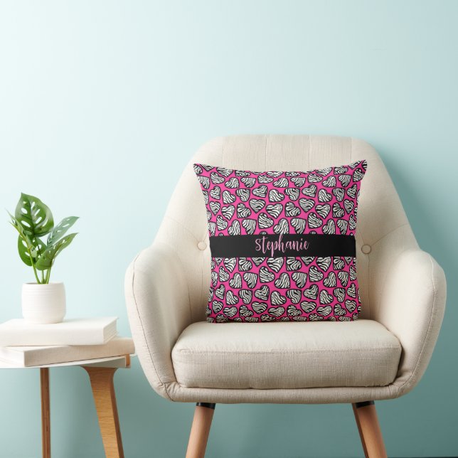 Girly pink schwarz-weiße Zebraherzen mit Namen Kissen (Stuhl )