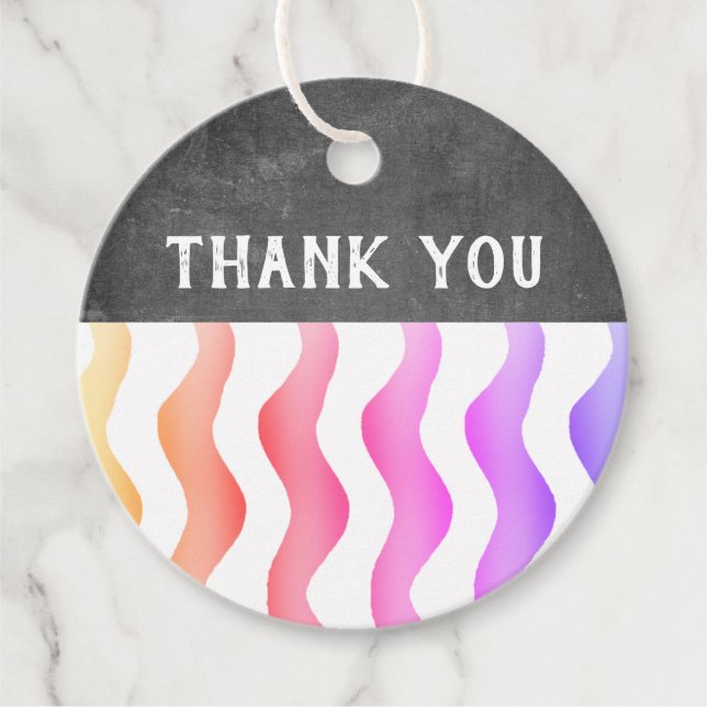 Girly Rainbow Waves Chalkboard Geburtstag Vielen D Geschenkanhänger (Vorderseite)