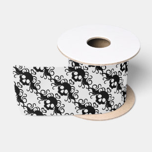 Girly schwarze Schädel und Herzen auf Ihrer Satinband