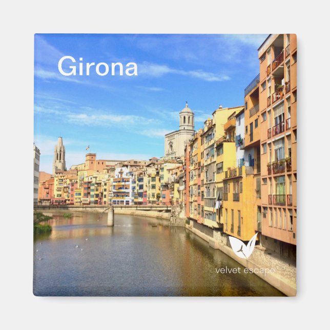Girona Kühlschrankmagnet von Velvet Escape (Vorne)