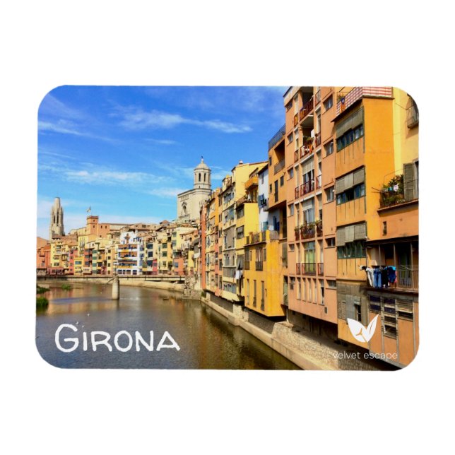 Girona Kühlschrankmagnet von Velvet Escape Magnet (Horizontal)