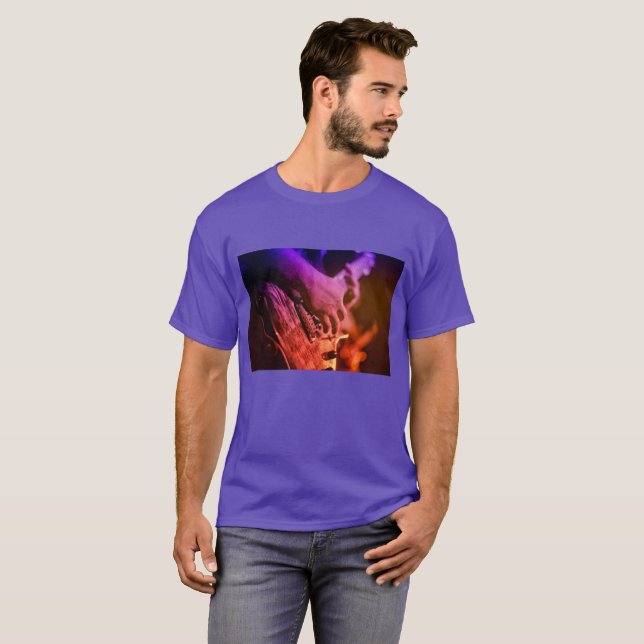 Gitarrennachtsstimmung spielen T-Shirt (Vorne ganz)