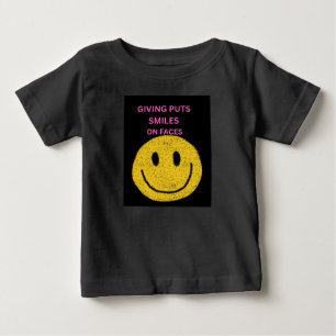 Giving Puts Smiles On Faces Kinder Jersey T-Shirt