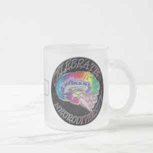Givré Célébrez la tasse décorée d'un monogramme de