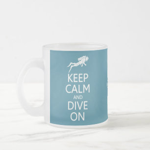 Givré Gardez le calme et plongez sur la tasse faite sur