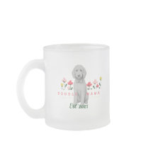 Tasse à doodle esquissé avec des fleurs - Personna