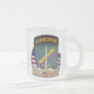 Givré Tasse spéciale d'affaires civiles d'ops d'usasoc