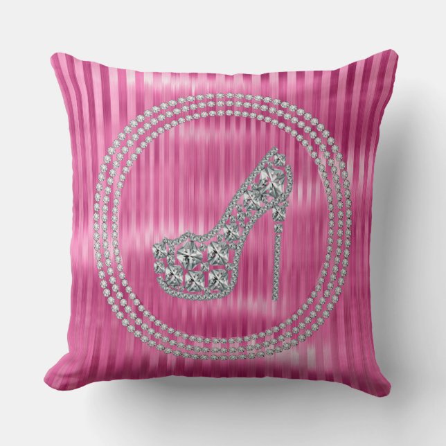 Glam Diamond Stiletto Shoe On Hot Pink Kissen (Vorderseite)