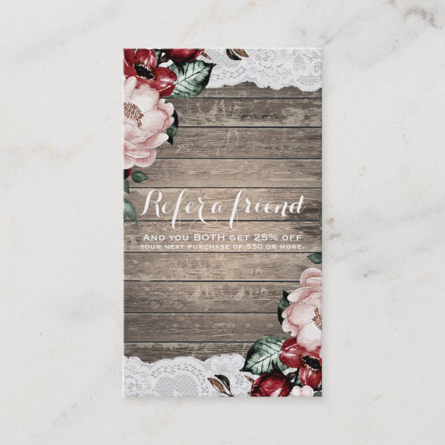 Glam Floral Rustikales Holz & Spitzen Chic Refer a Empfehlungskarte (Vorderseite)