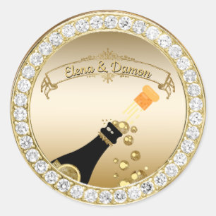 Glam Gold Champagne & Diamonds Engagement Party Runder Aufkleber