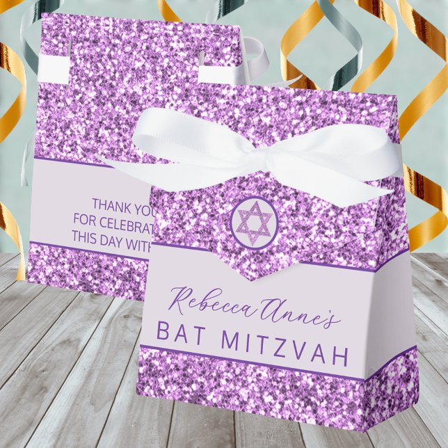 Glam Lila Chic Imitats Glitzer Bat Mitzvah Party Geschenkschachtel (These purple faux glitter favor boxes are an elegant touch for your Bat Mitzvah party)