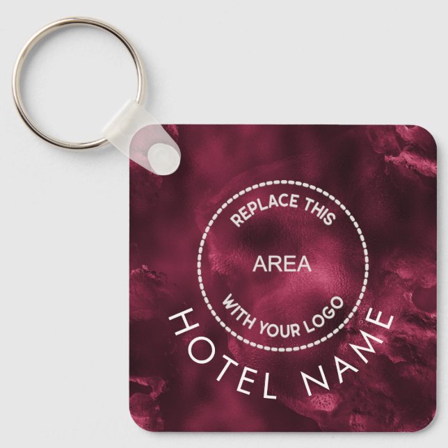 Glam Metallic Burgundy Hotel Logo Qr Name Schlüsselanhänger (Vorderseite)