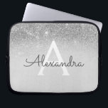 Glam Silver Glitzer und Sparkle Chic Mit Monogramm Laptopschutzhülle<br><div class="desc">Silver Ombre Imitats Glitzer und sparkle Moderne und elegante Monogram Case. Dieser Fall kann so angepasst werden,  dass er Ihren Anfangs- und Vornamen enthält.</div>