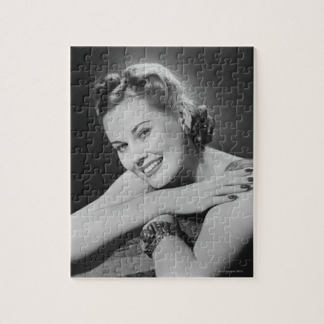 Glamouröse Frau (Vertikal)