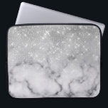Glamouröser Silberner Glitzer Weißer Marmor Laptopschutzhülle<br><div class="desc">Dieses elegante und glamouröse Design ist perfekt für die trendige und stilvolle Frau. Es zeigt ein Imitat, das funkelnd silberne Glitzer-Sequenz und weiß mit schwarzem Marmorstein Muster ombre Farbverlauf gedruckt. Es ist modern, mädchenhaft, hübsch und cool. ***WICHTIGE HINWEIS FÜR DESIGN: Für individuelle Designanfragen, wie z.B. passende Produktanfragen, Farbänderungen, Platzierungsänderungen oder...</div>