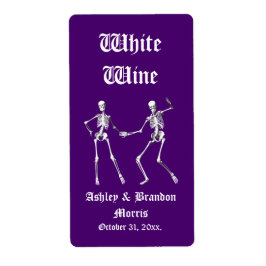 Glamourous skeletons Wedding Wine Label (lila)