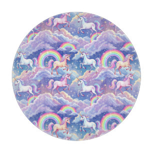 Glänzender Regenbogen und Einhörner auf Wolken Schneidebrett