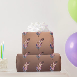 Glänzendes kupferfarbenes Papier mit rosa und blau Geschenkpapier