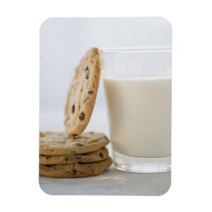 Glas Milch und Plätzchen, Nahaufnahme Magnet