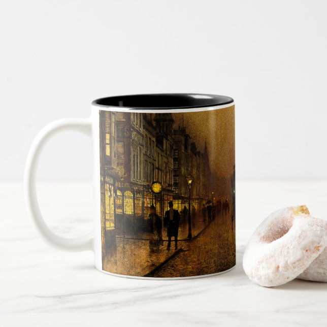 Glasgow Docks, 1880 von John Atkinson Grimshaw Zweifarbige Tasse (Mit Donut)