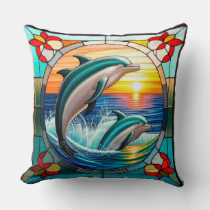 Glasmalerei mit Delfinen, die bei Sonnenuntergang Kissen
