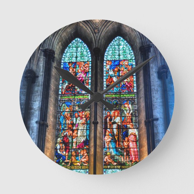 Glass Windows, Salisbury Cathedral, Vereinigtes Kö Runde Wanduhr (Vorderseite)